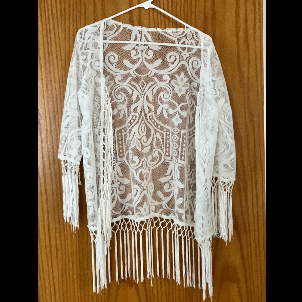 NWOT Swim Beach Coverup White Lace Fringe Kimono